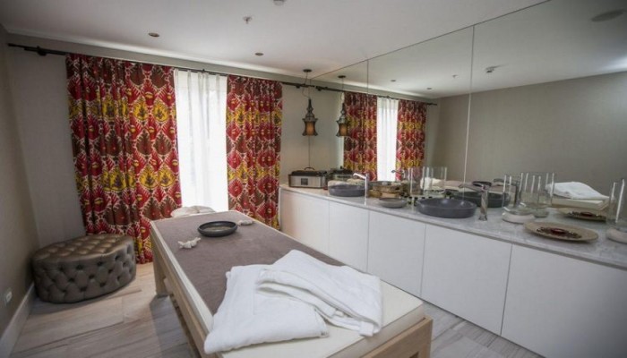 Hotel Budva poza 9