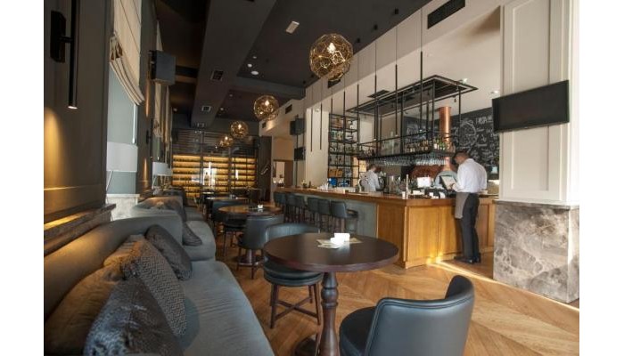 Hotel Moskva poza 14