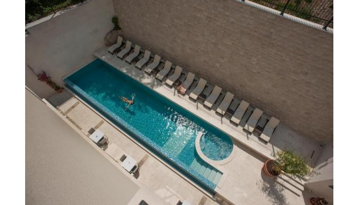 Hotel Moskva poza 18