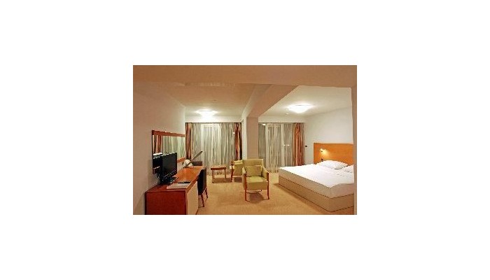 Hotel Podgorica poza 6