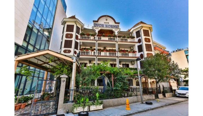 Villa Dvor Kornic poza 1