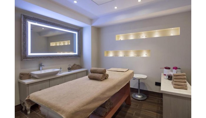 Hotel Hilton Podgorica Crna Gora poza 8